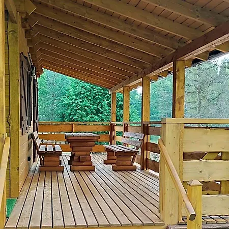 Lisie Bagno - W Lesie Mazury 롯지 *